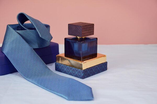 Idei de cadouri pentru bărbați: parfumuri elegante pentru orice ocazie