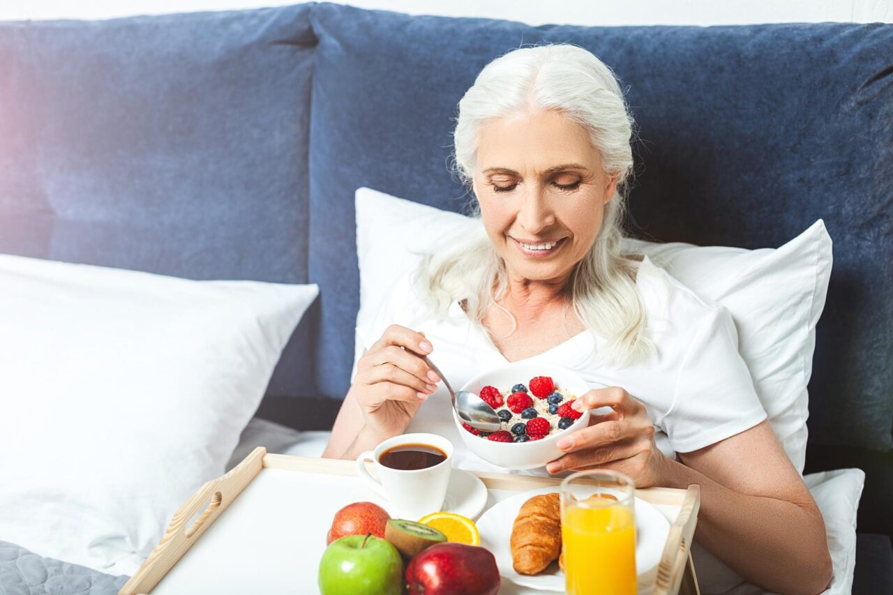 Ce să mănânci la micul dejun în menopauză pentru mai multă sațietate